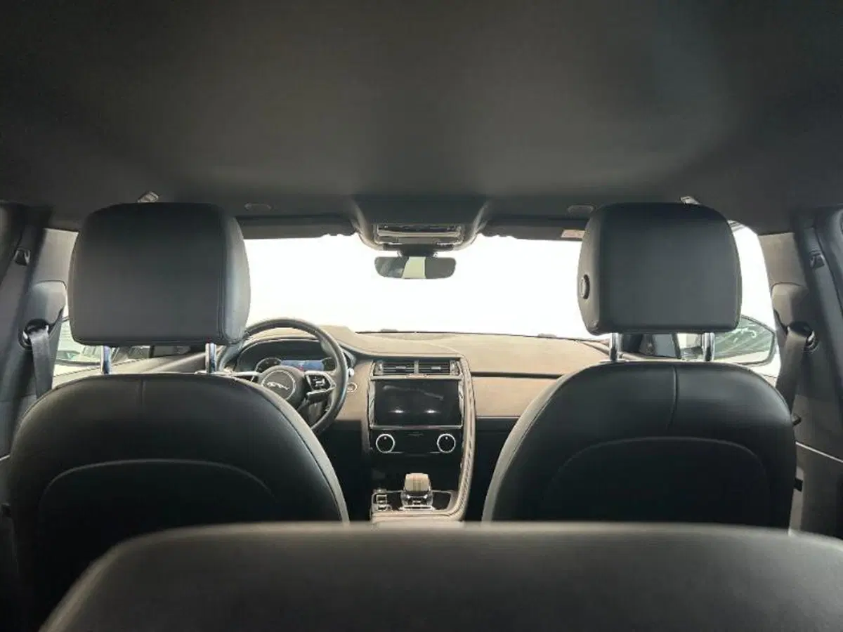 Jaguar E-Pace usata a Venezia (16)