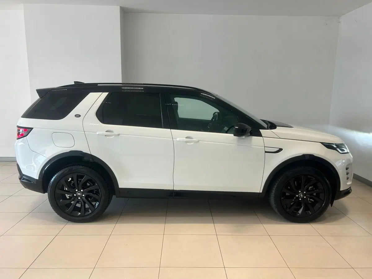 Land Rover Discovery Sport usata a Napoli (6)