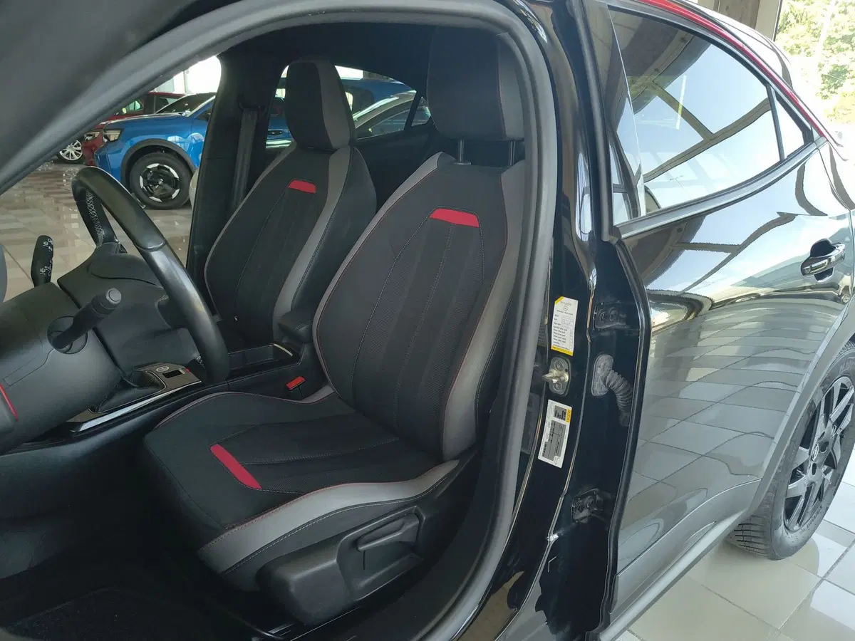 Opel Mokka usata a Padova (12)