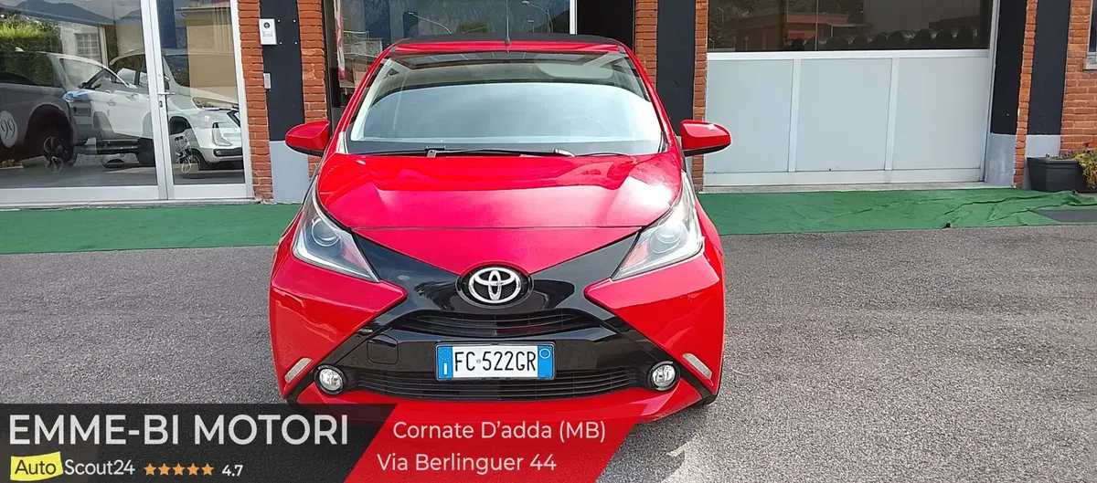 Toyota Aygo usata a Lecco (3)