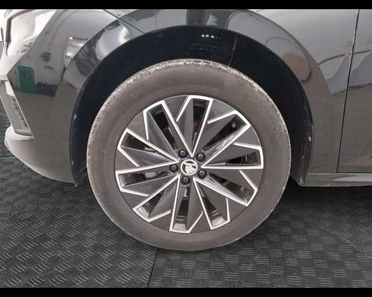 Skoda Kamiq usata a Ravenna (14)