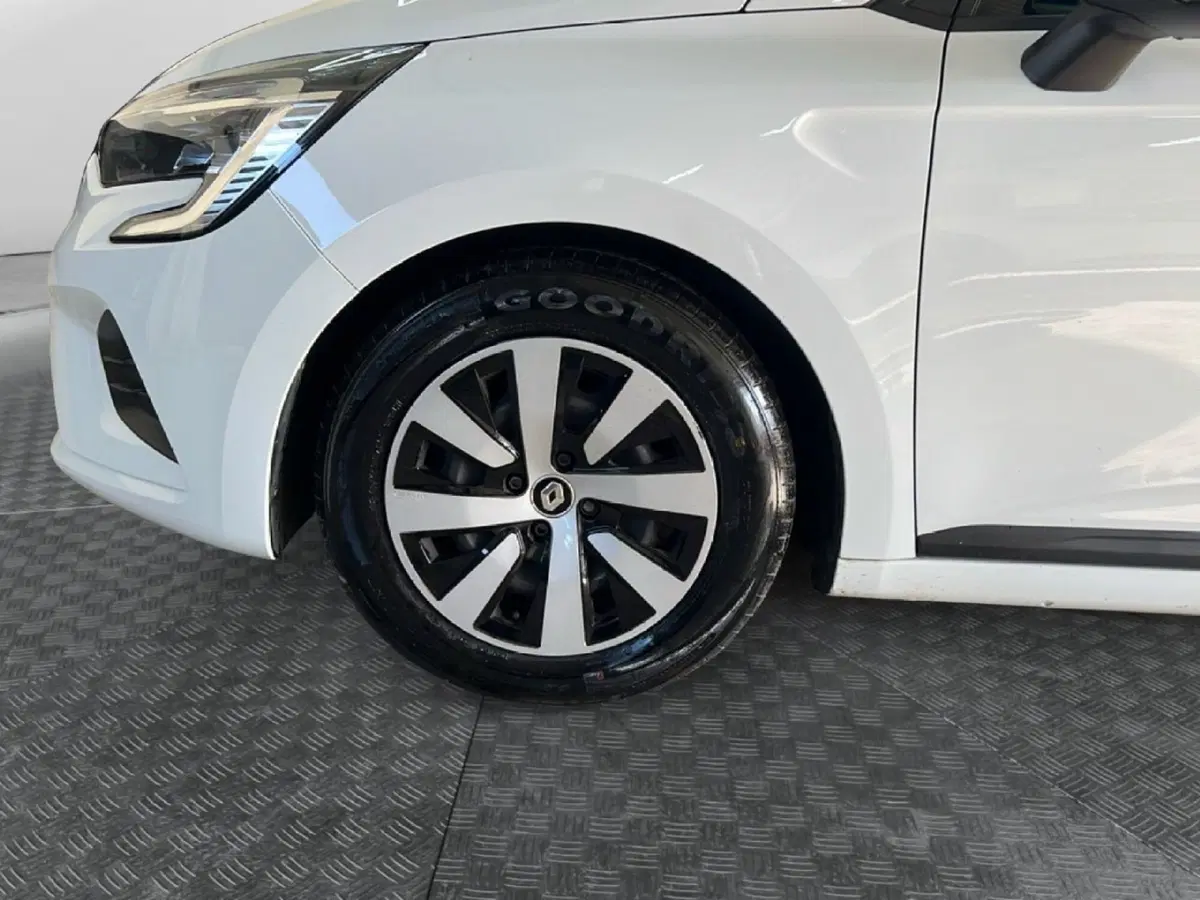 Renault Clio usata a Roma (9)