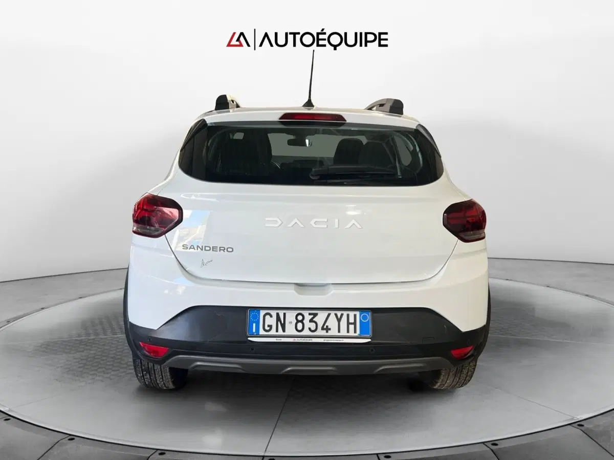 Dacia Sandero usata a Roma (4)