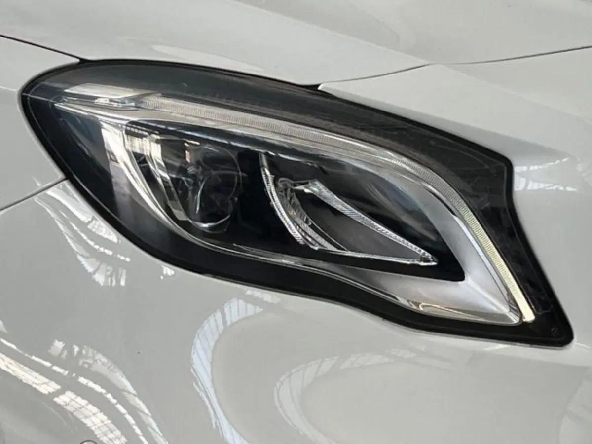 Mercedes-Benz GLA SUV usata a Verona (17)