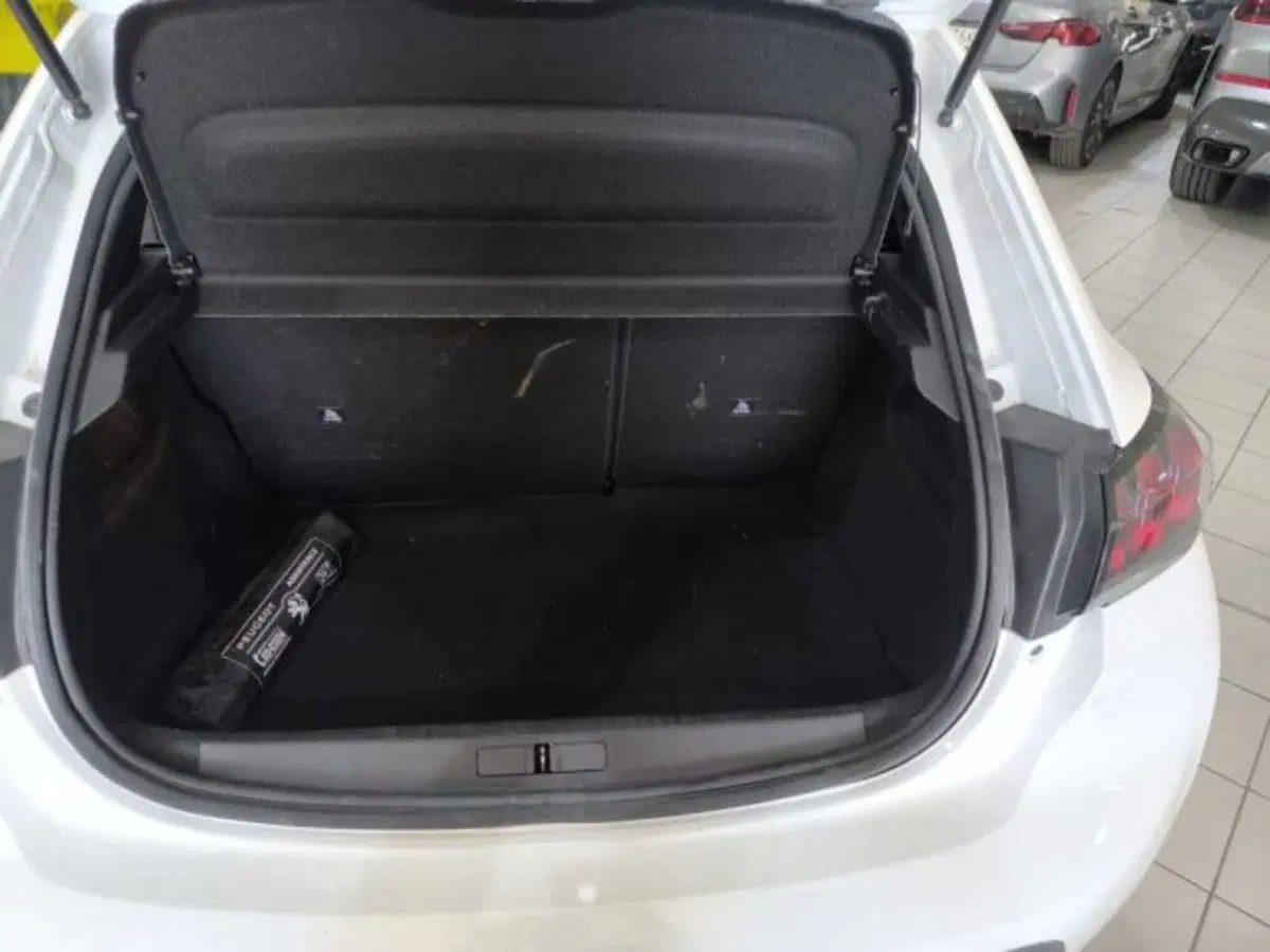 Peugeot 208 usata a Caltanissetta (9)