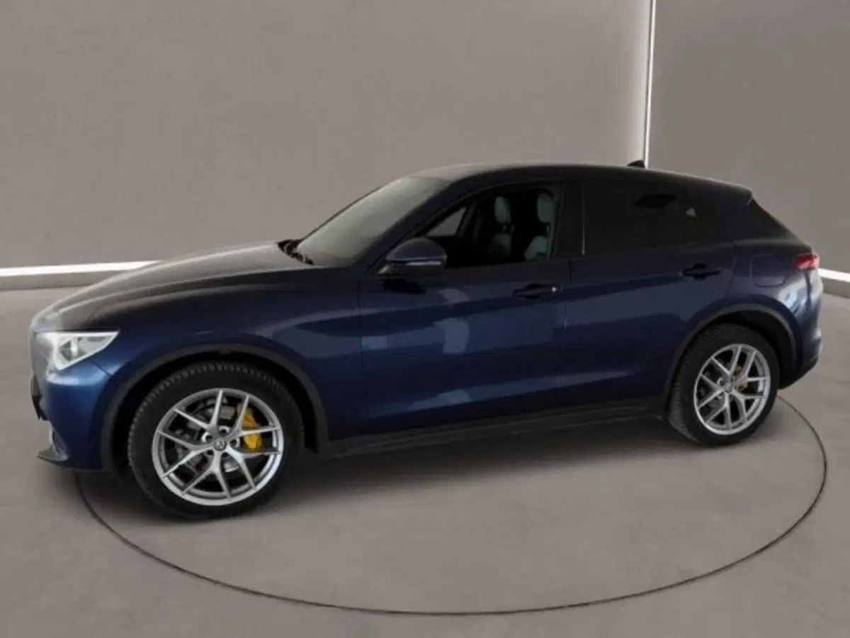 Alfa Romeo Stelvio usata a Caltanissetta (10)