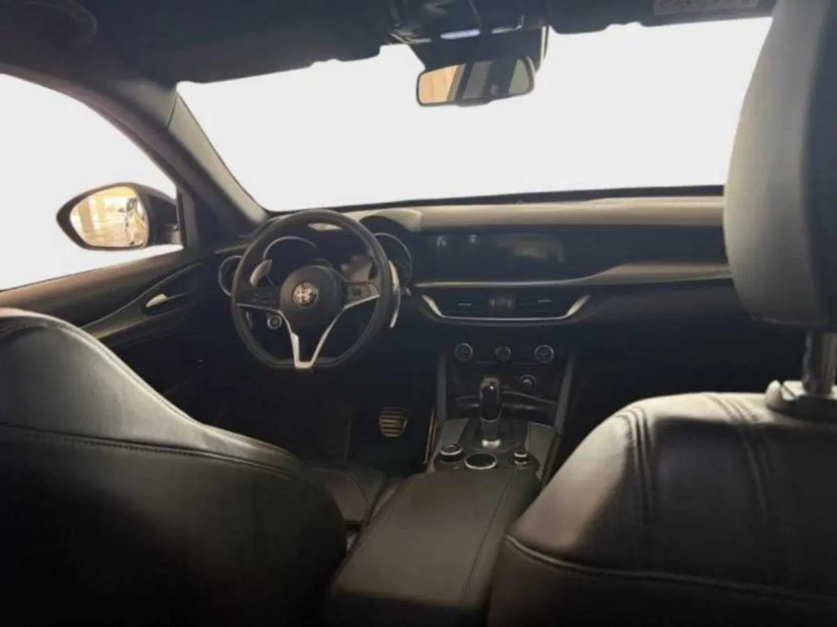 Alfa Romeo Stelvio usata a Caltanissetta (15)