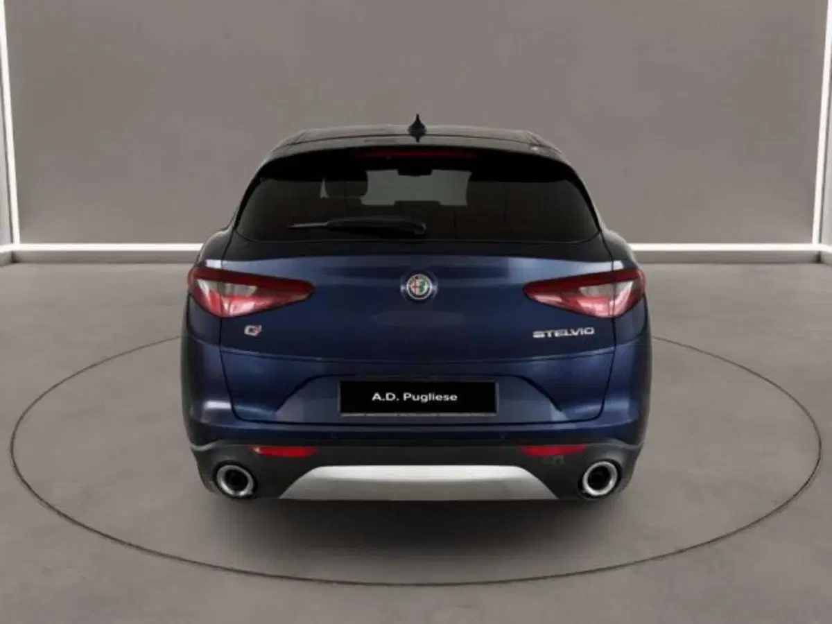 Alfa Romeo Stelvio usata a Caltanissetta (4)
