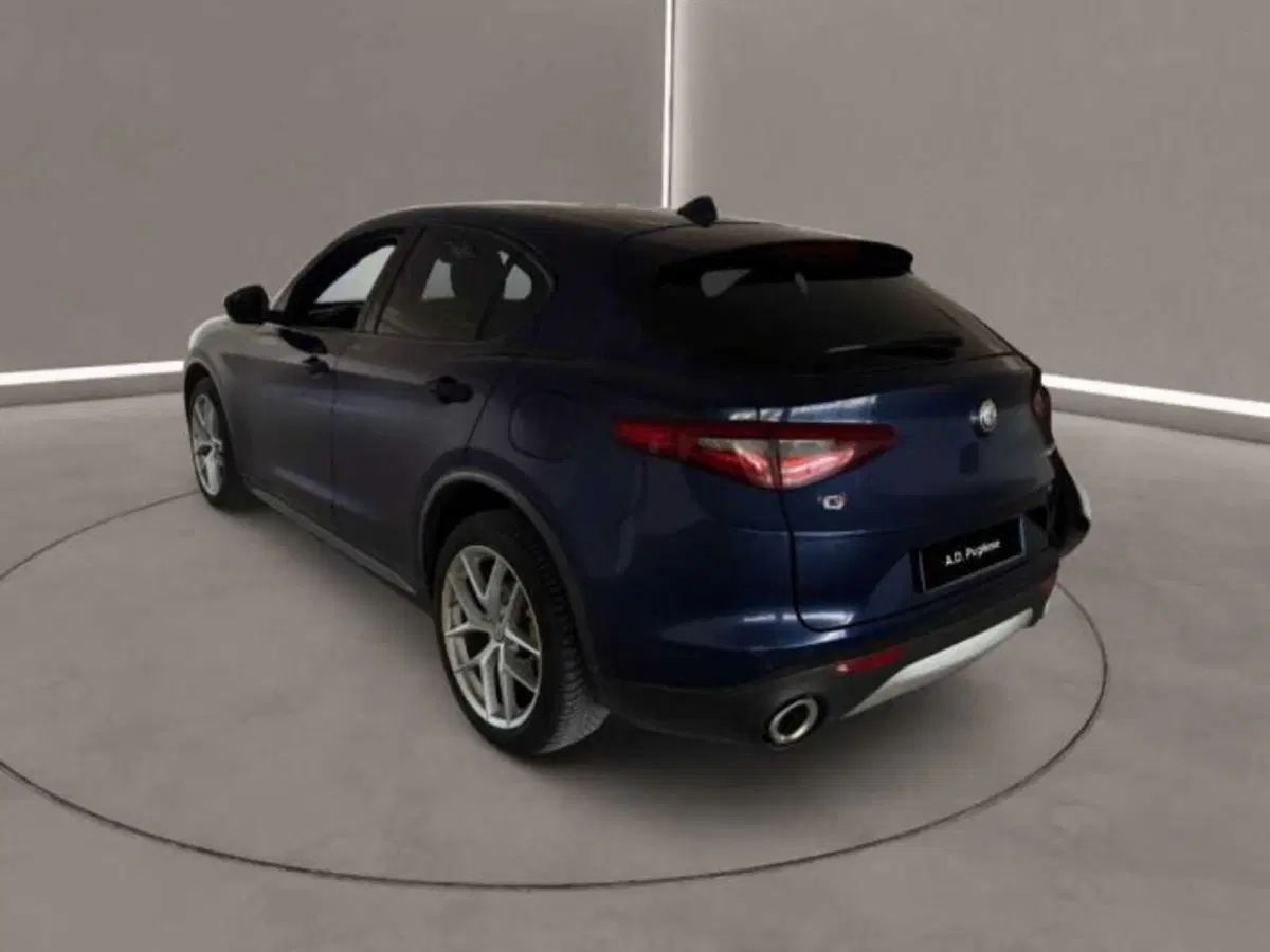 Alfa Romeo Stelvio usata a Caltanissetta (7)