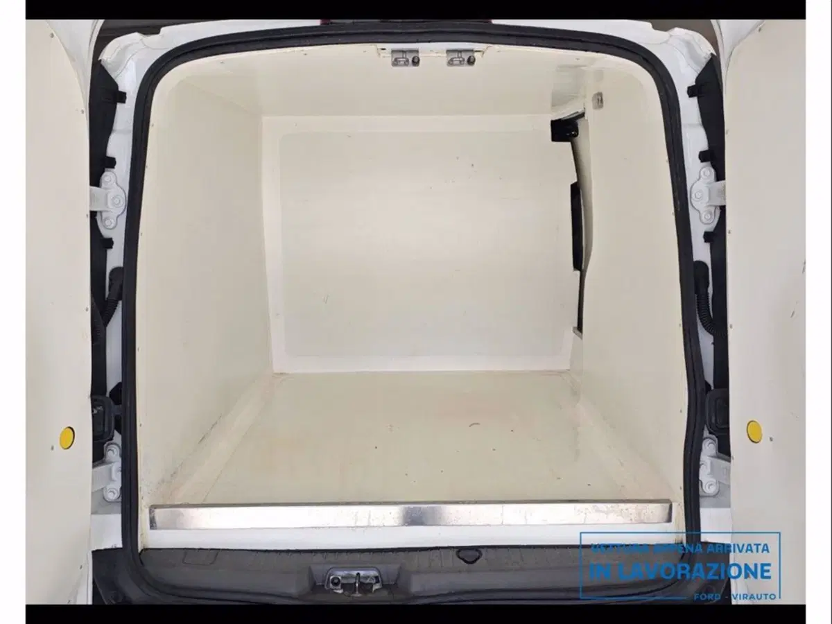 Ford Transit Connect Furgone usata a Catania (12)