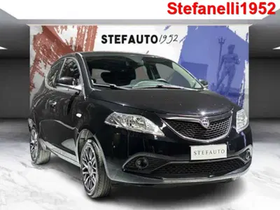 Lancia Ypsilon 1.2 69 CV Platinum del 2019 usata a Bologna