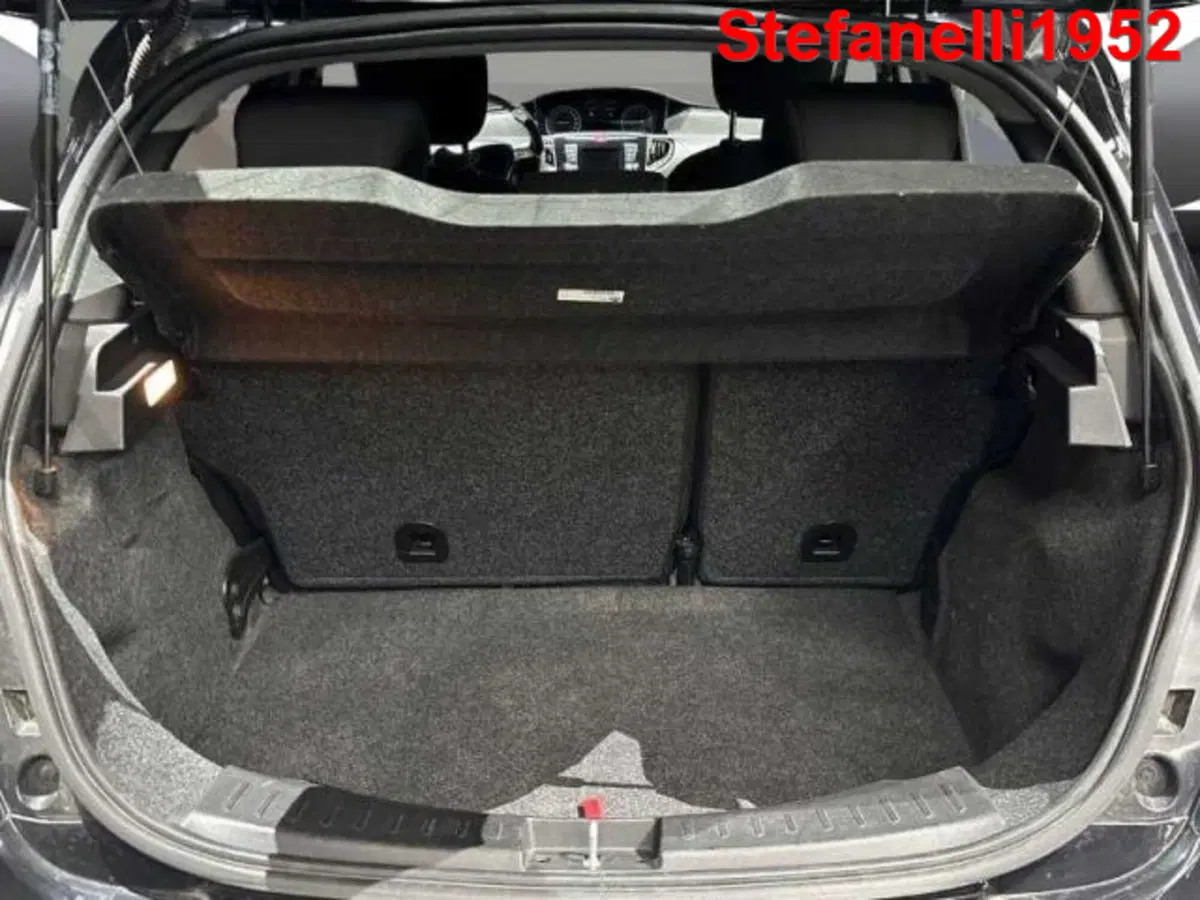 Lancia Ypsilon usata a Bologna (7)