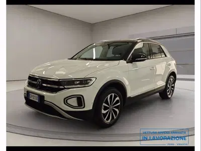 Volkswagen T-Roc 1.0 tsi Sport del 2023 usata a Catania