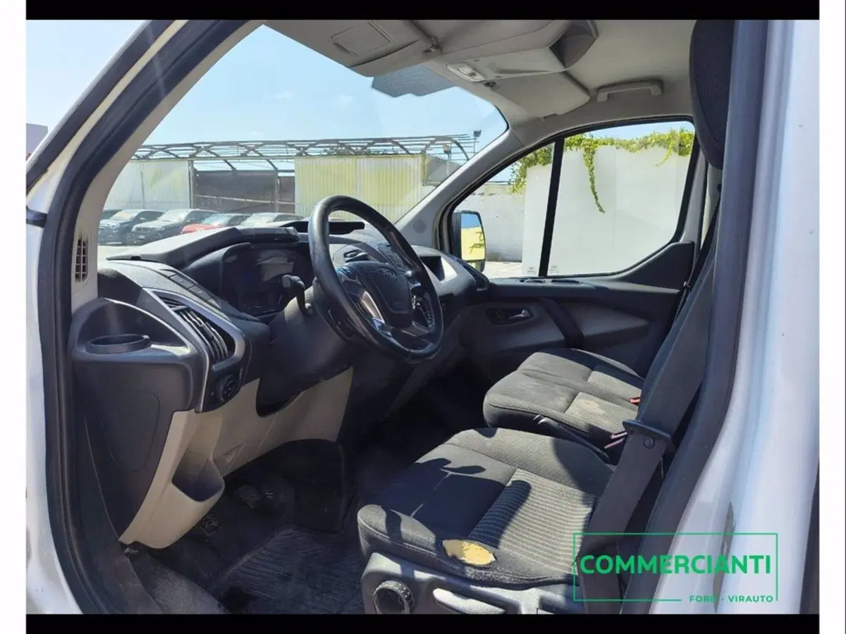 Ford Transit Custom Furgone usata a Catania (13)