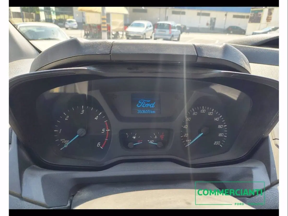 Ford Transit Custom Furgone usata a Catania (18)