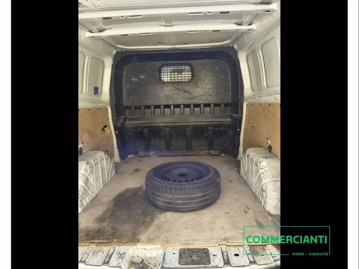 Ford Transit Custom Furgone usata a Catania (8)