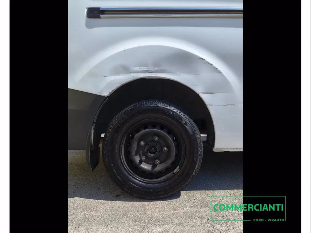 Ford Transit Custom Furgone usata a Catania (9)
