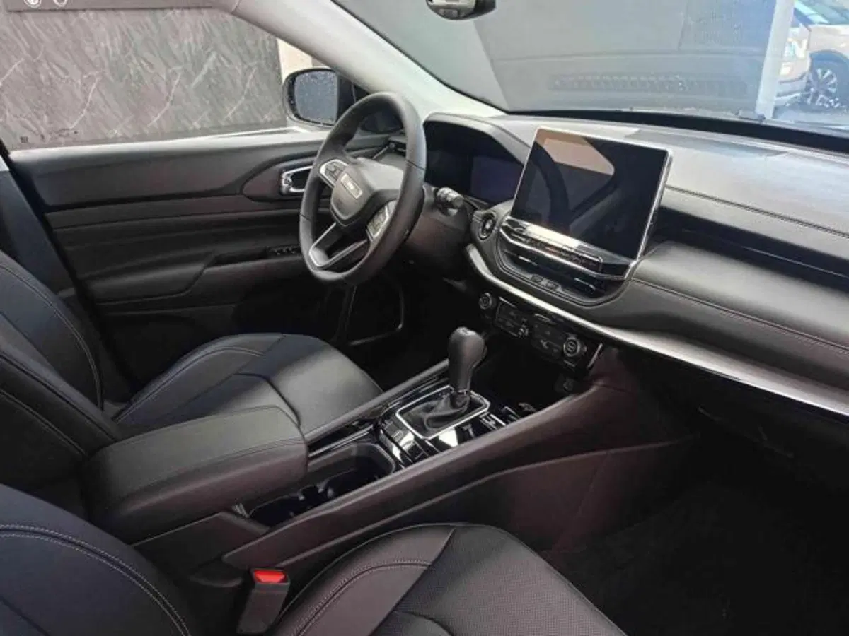 Jeep Compass nuova a Vercelli (10)