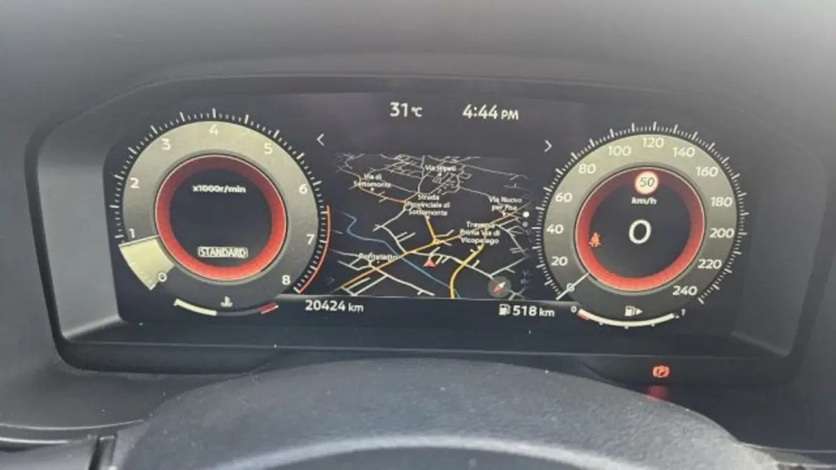 Nissan Juke usata a Lucca (14)