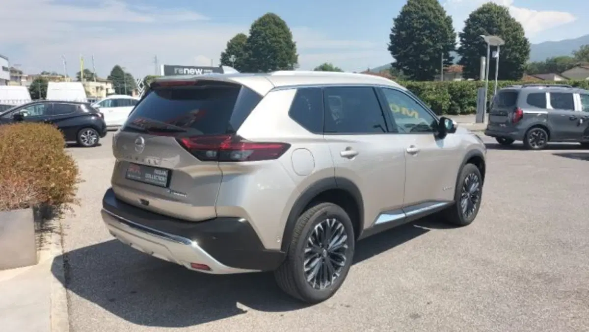 Nissan X-Trail nuova a Lucca (4)