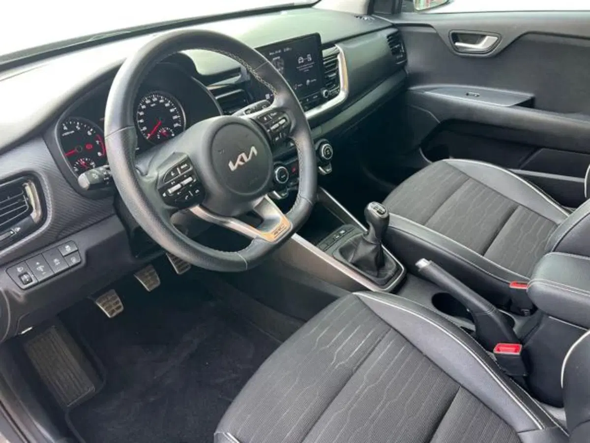 Kia Stonic usata a Sassari (6)