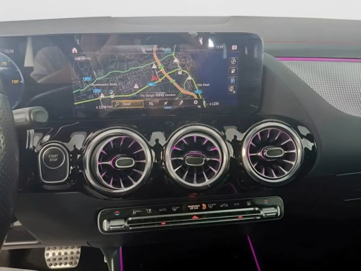 Mercedes-Benz EQA usata a Teramo (13)