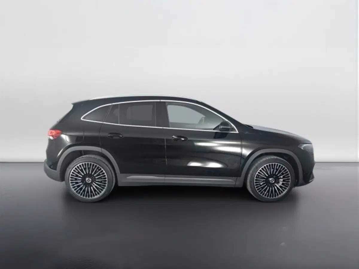 Mercedes-Benz EQA usata a Teramo (3)
