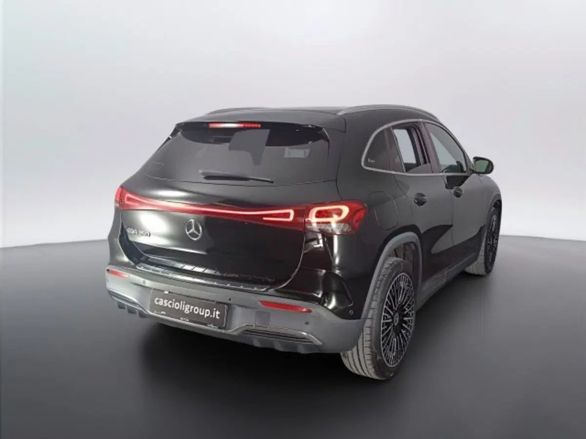 Mercedes-Benz EQA usata a Teramo (4)
