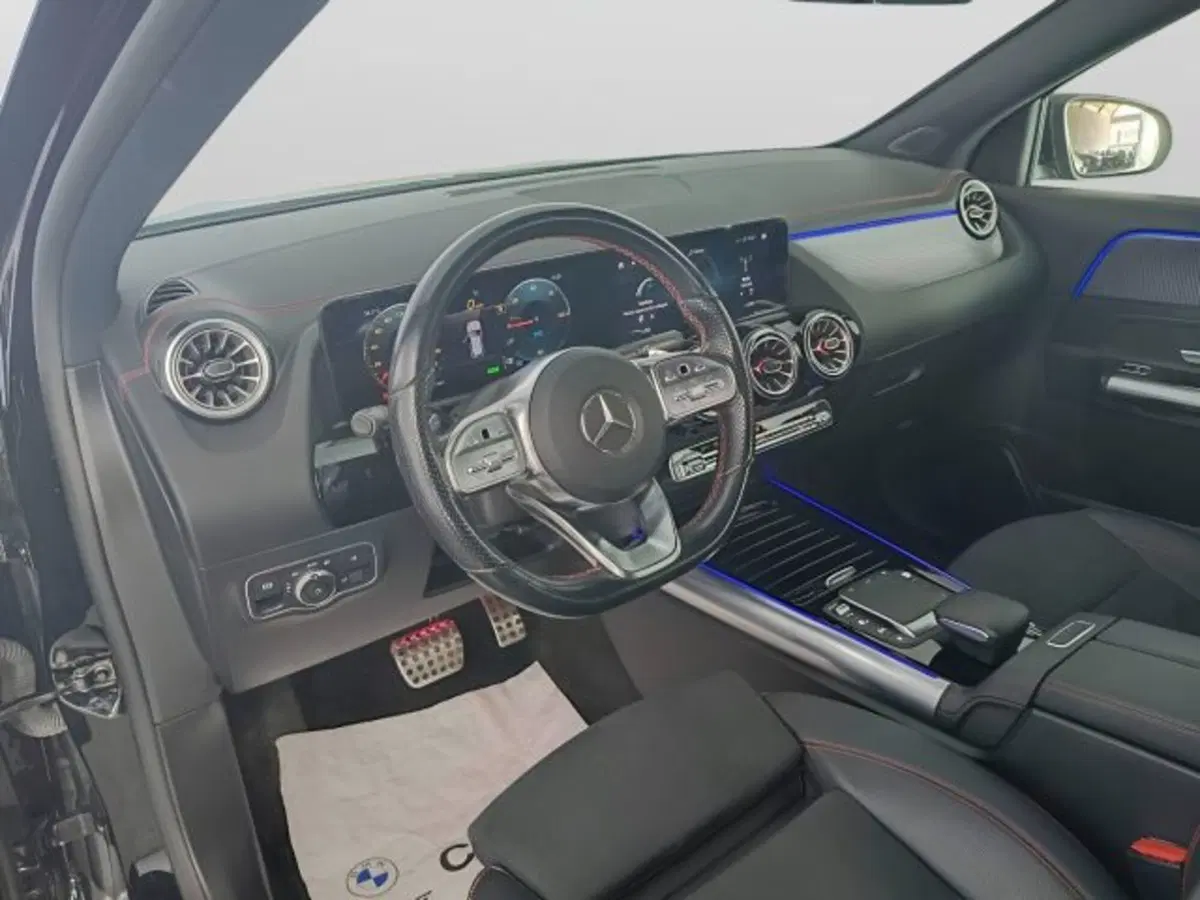 Mercedes-Benz EQA usata a Teramo (8)