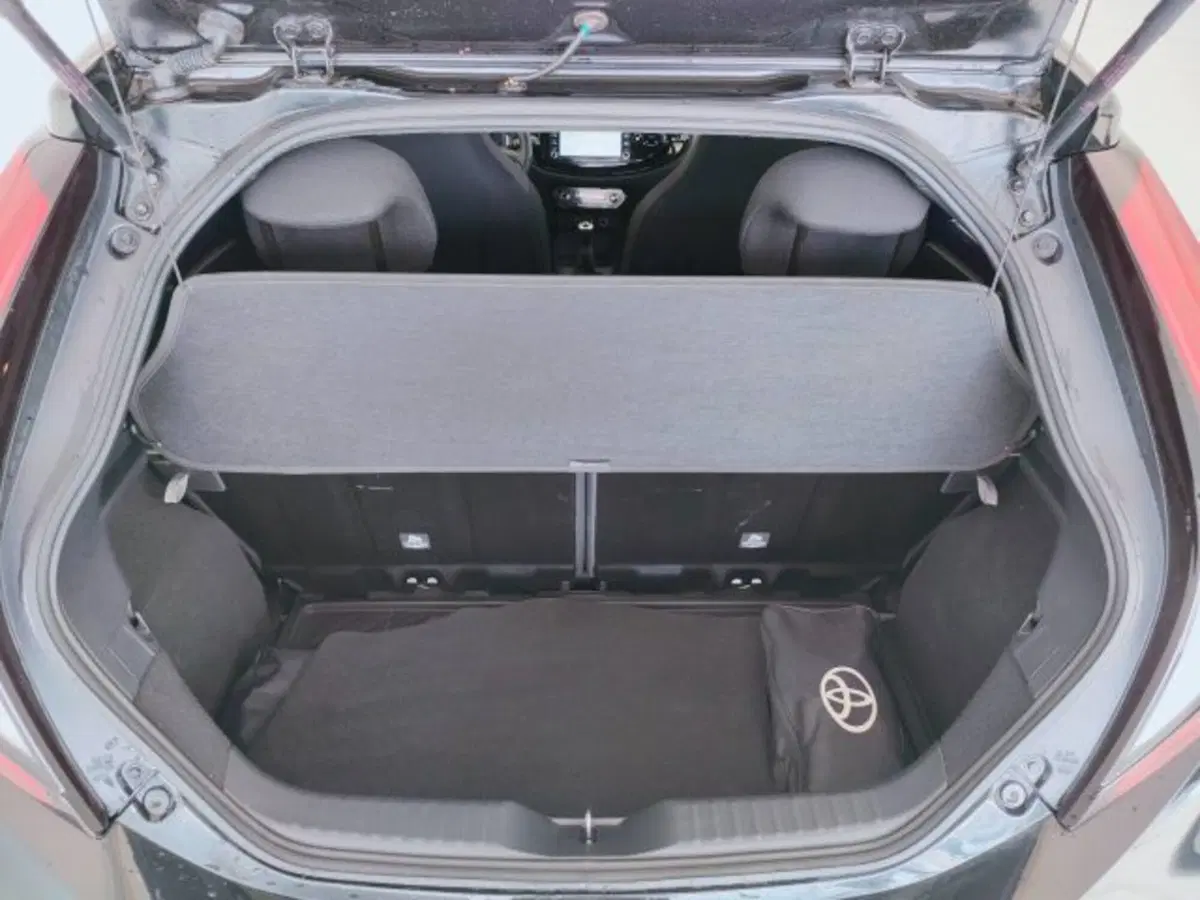 Toyota Aygo X usata a Teramo (10)