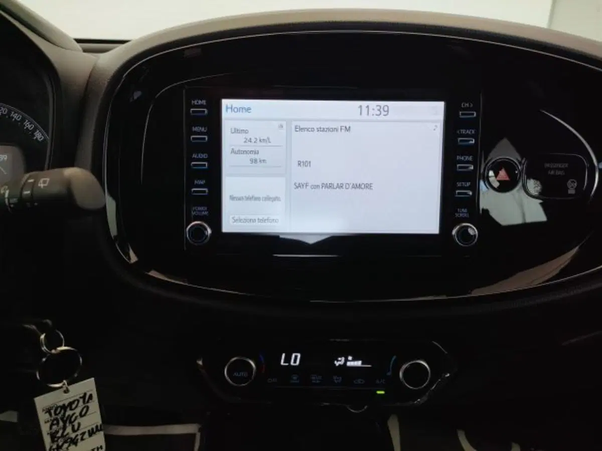 Toyota Aygo X usata a Teramo (16)