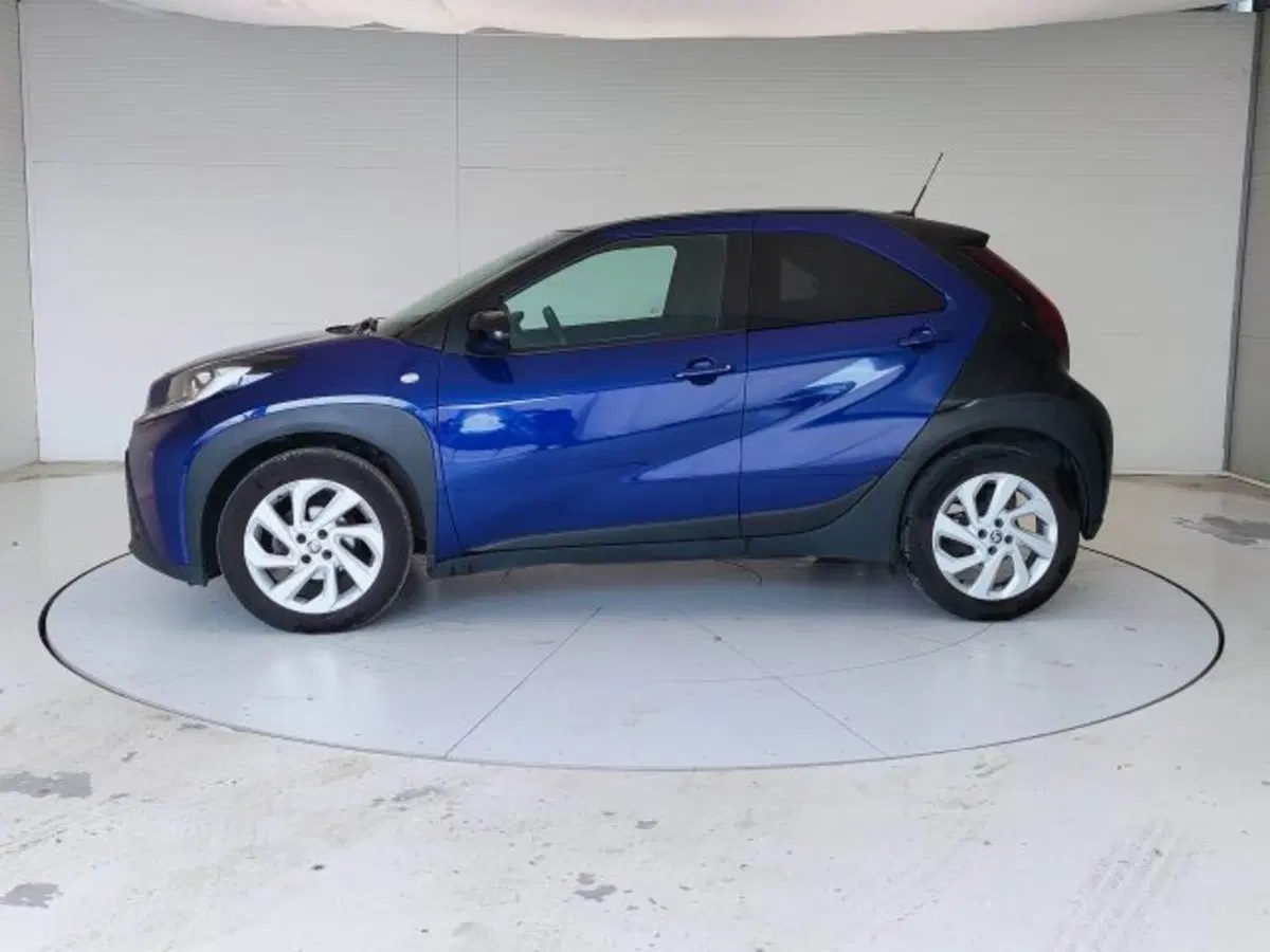 Toyota Aygo X usata a Teramo (8)