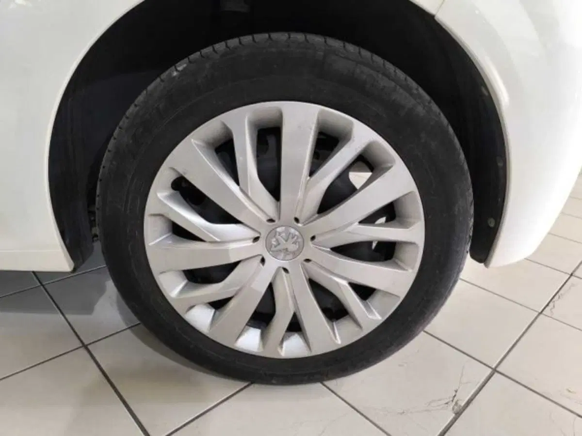 Peugeot 208 usata a Caltanissetta (11)