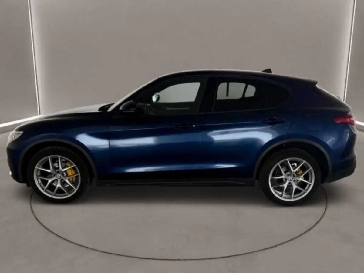 Alfa Romeo Stelvio usata a Caltanissetta (3)