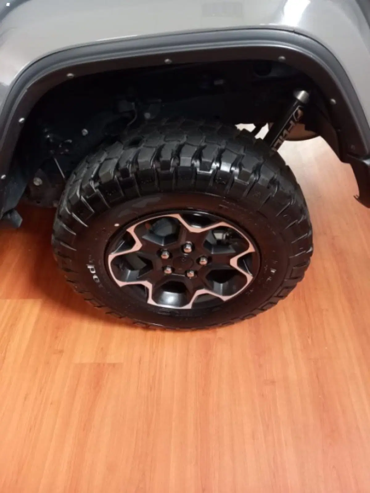 Jeep Wrangler Unlimited usata a Lucca (7)