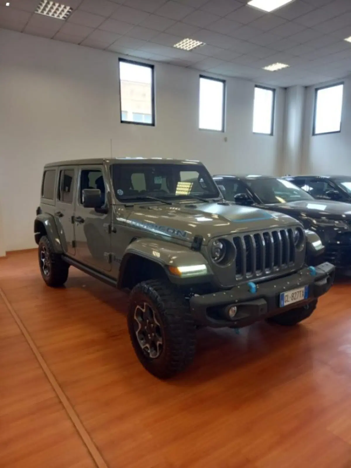 Jeep Wrangler Unlimited usata a Lucca (8)