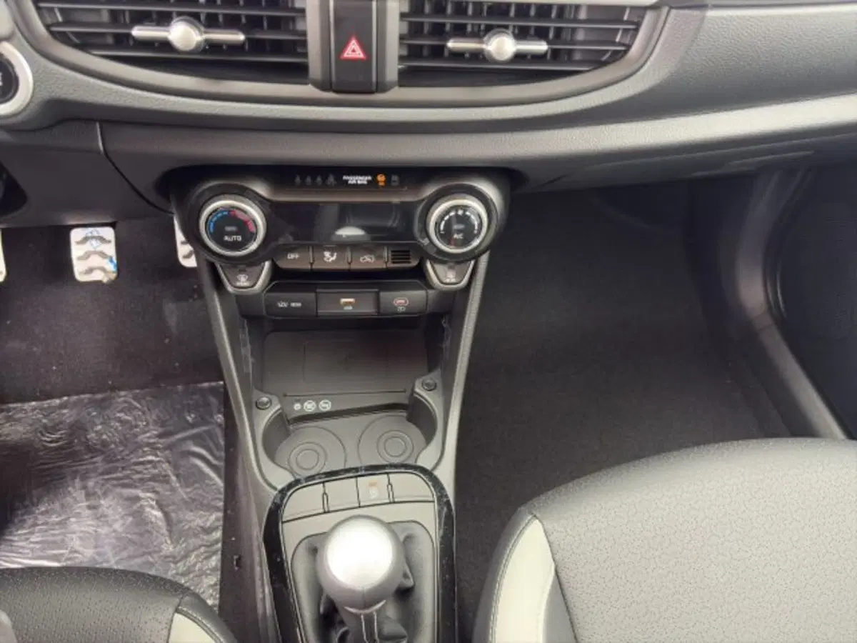 Kia Picanto nuova a Perugia (17)