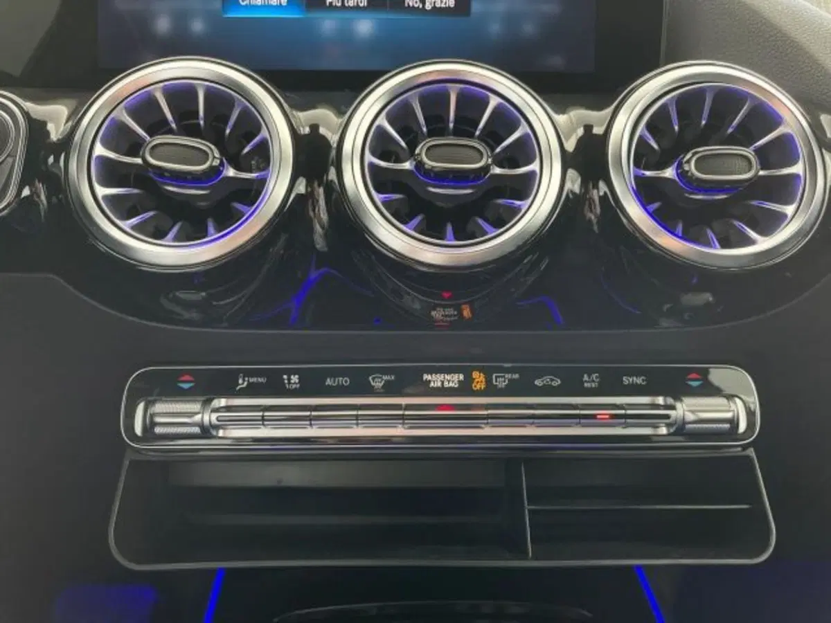 Mercedes-Benz GLA SUV usata a Verona (14)