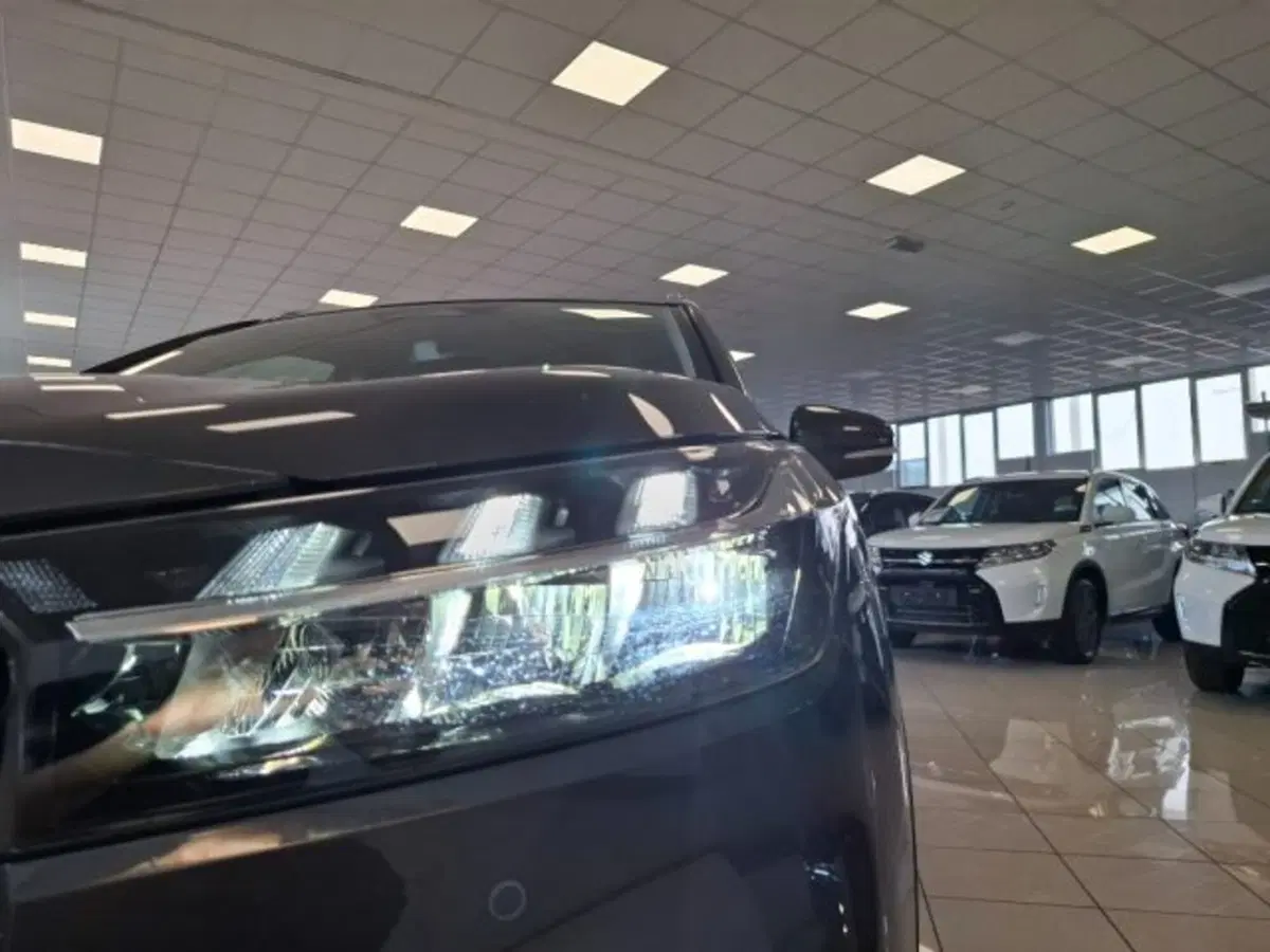 Suzuki S-Cross nuova a Reggio Emilia (17)