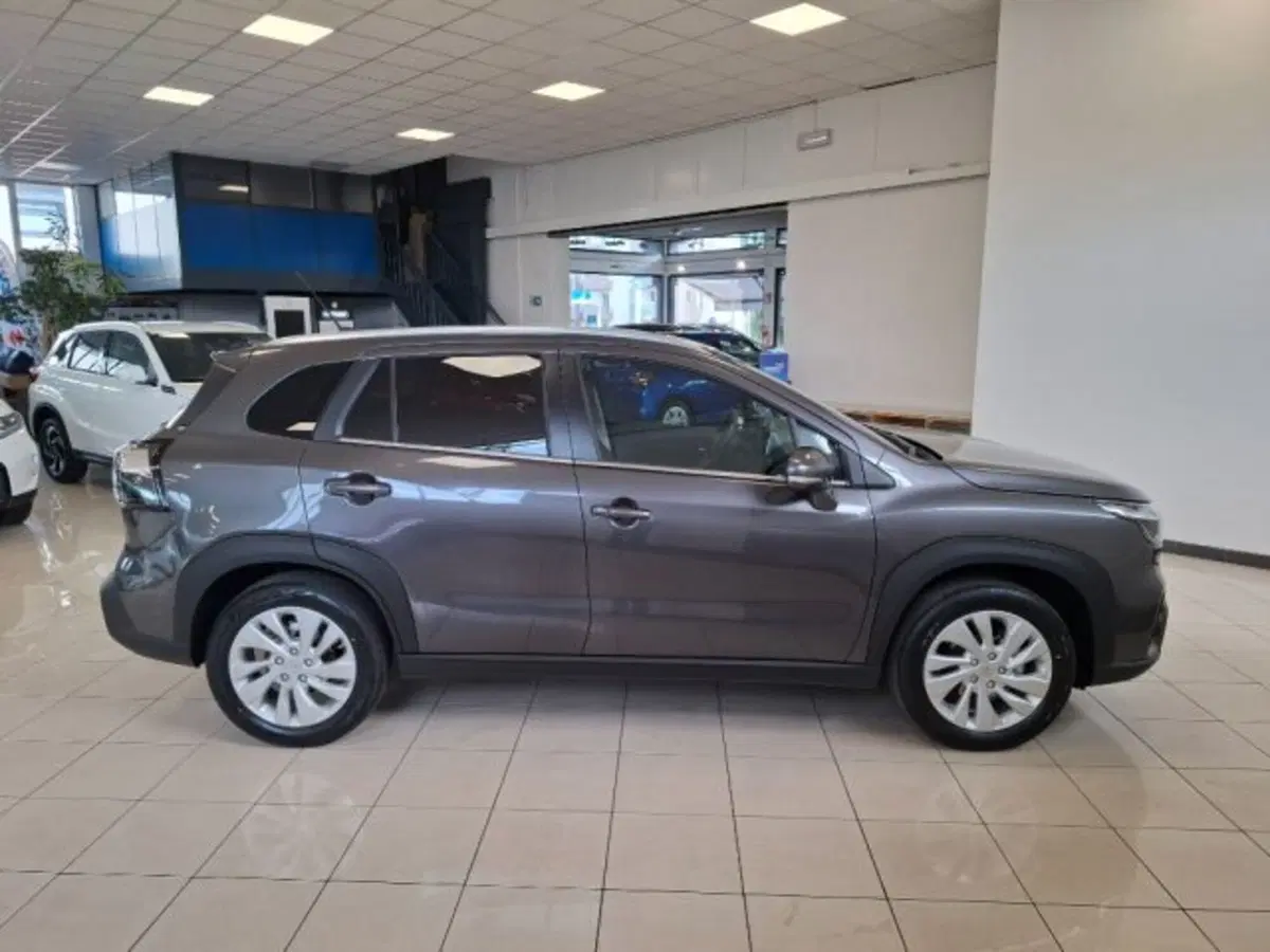Suzuki S-Cross nuova a Reggio Emilia (6)