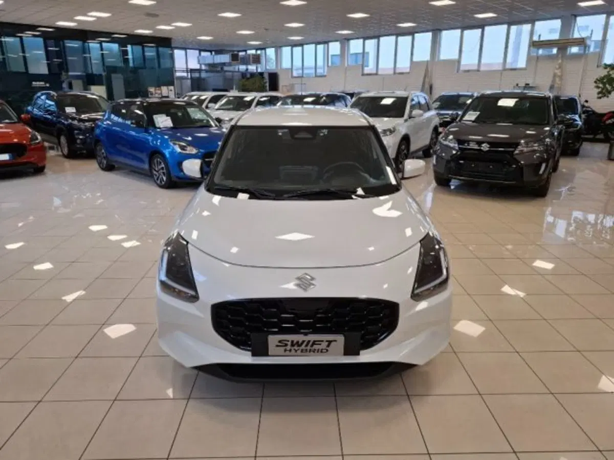 Suzuki Swift nuova a Reggio Emilia (8)
