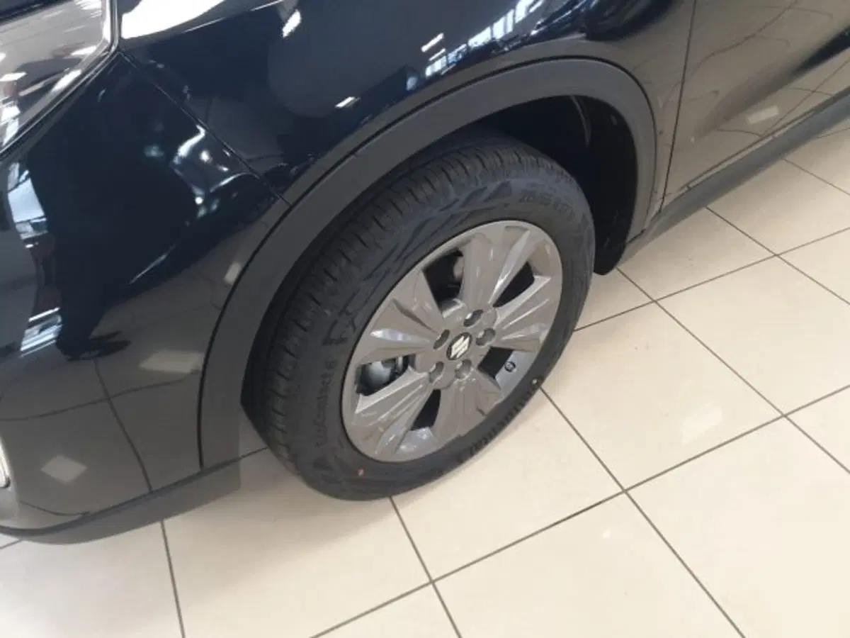 Suzuki Vitara nuova a Reggio Emilia (19)
