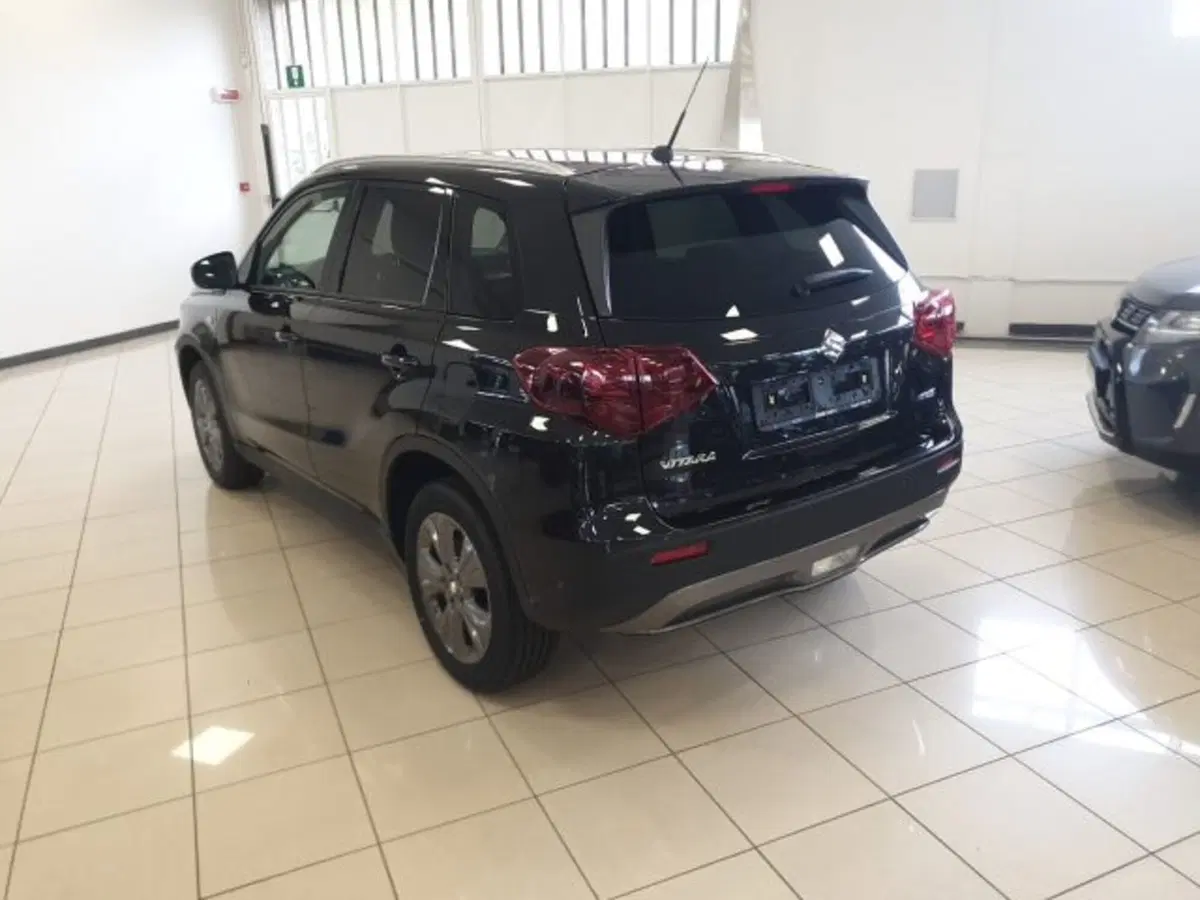 Suzuki Vitara nuova a Reggio Emilia (4)