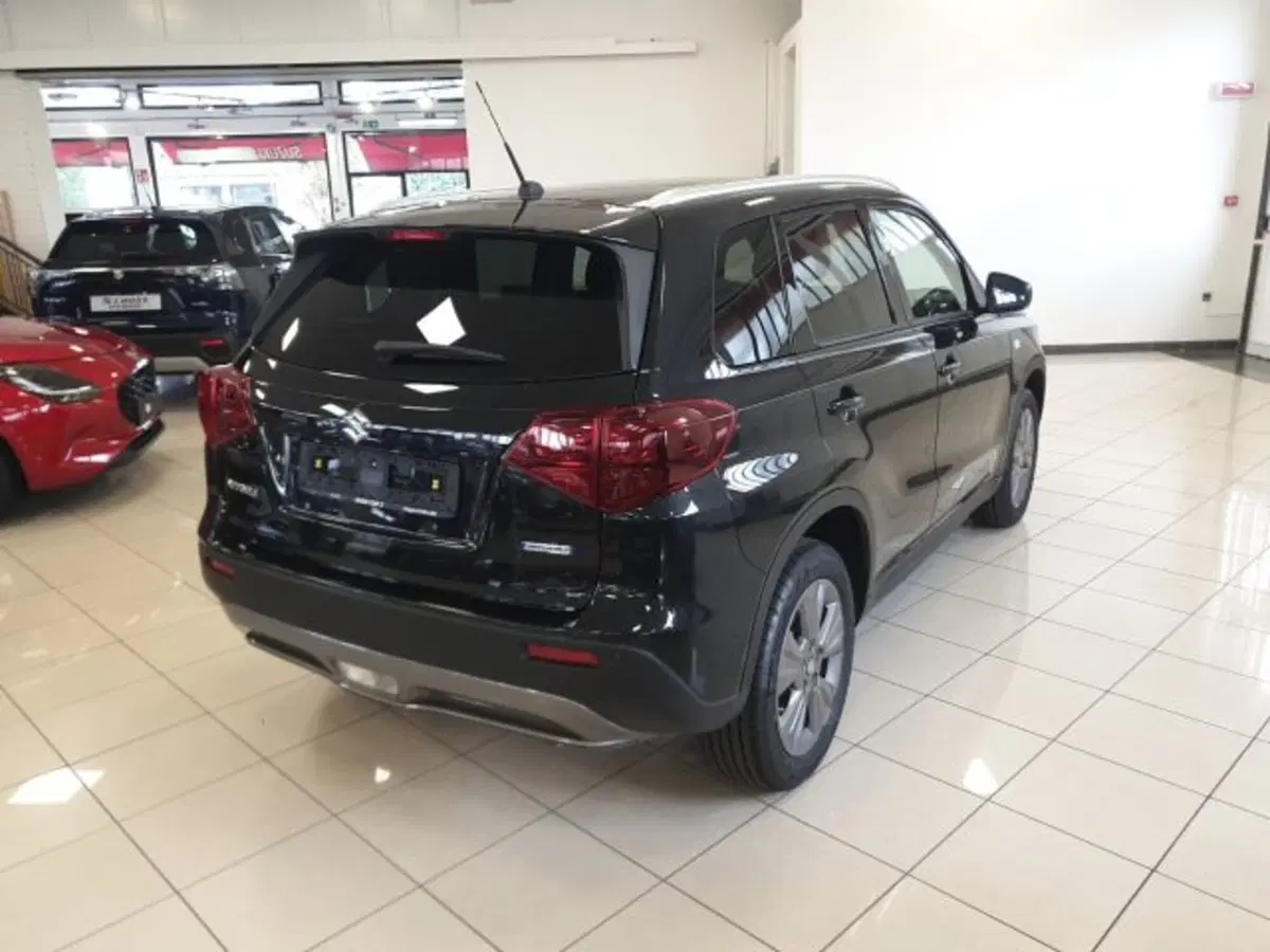 Suzuki Vitara nuova a Reggio Emilia (6)