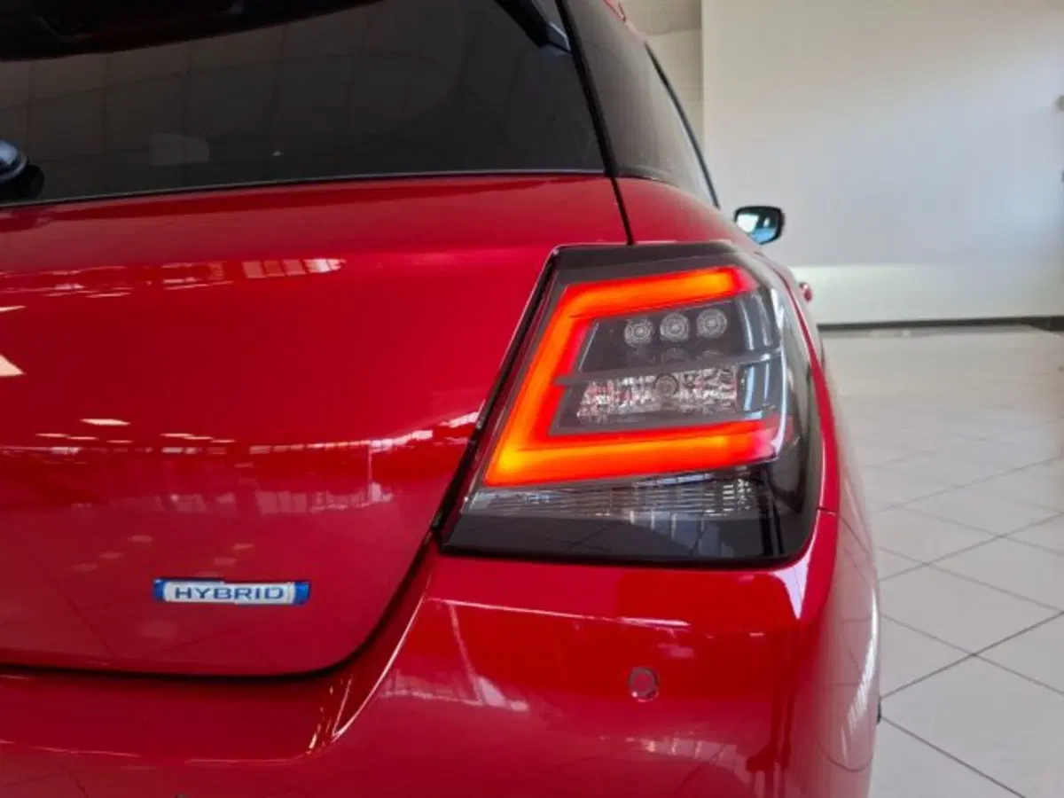 Suzuki Swift nuova a Reggio Emilia (16)