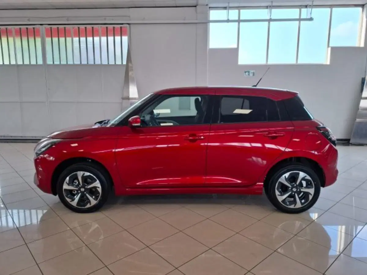 Suzuki Swift nuova a Reggio Emilia (2)