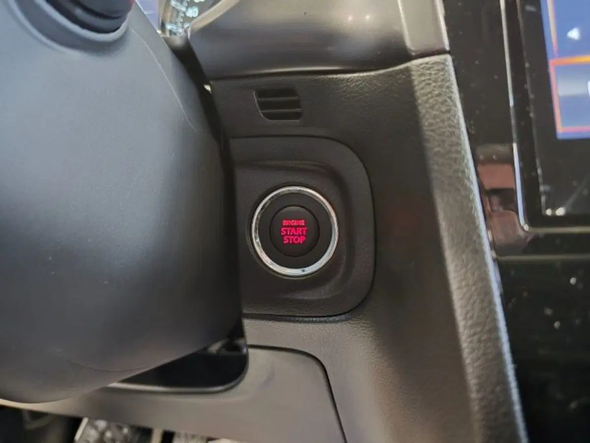 Suzuki Vitara nuova a Reggio Emilia (16)