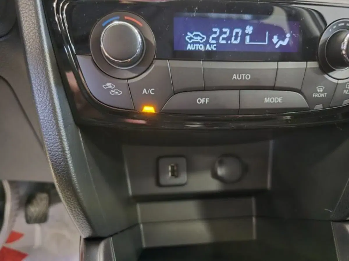 Suzuki Vitara nuova a Reggio Emilia (19)