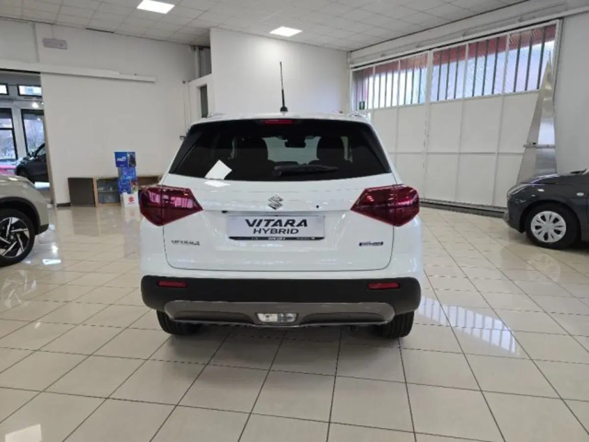 Suzuki Vitara nuova a Reggio Emilia (4)