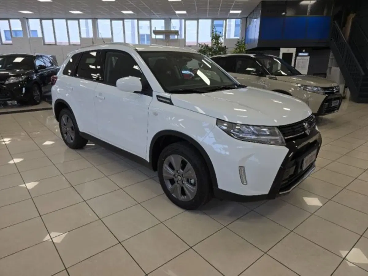 Suzuki Vitara nuova a Reggio Emilia (7)